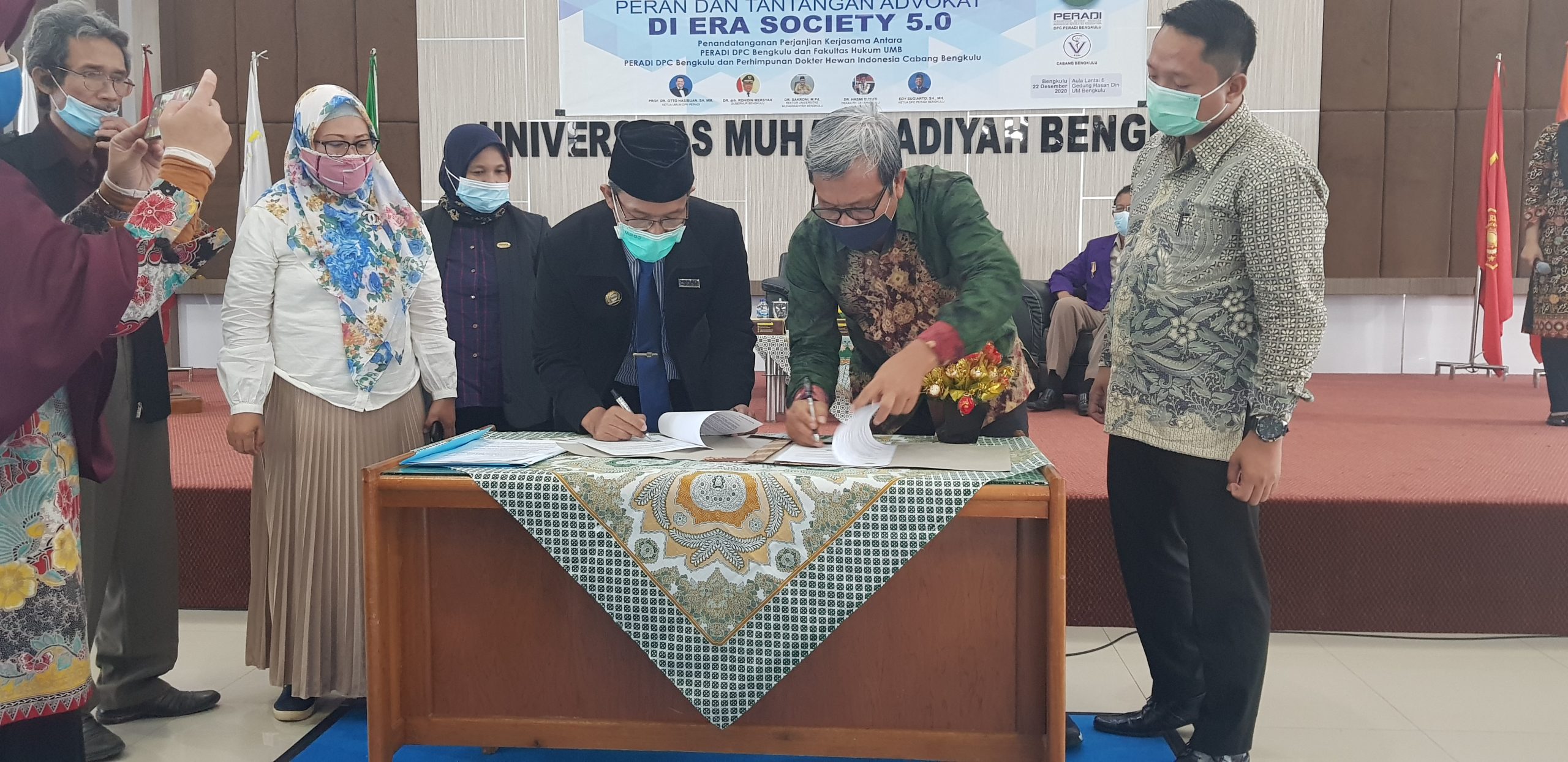 Penandatanganan Perjanjian Kerjasama Antara PERADI DPC Bengkulu dan Fakultas Hukum